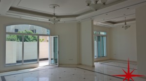 Umm Suqeim, Executive 5 En-suite BR’s on the Beach with Pool in Gated Community