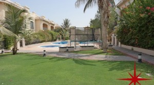 Umm Suqeim, Stunning 5 Bedrooms Compound Villa, Maids room with Great Community Features