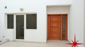 Jumeirah, Fabulous 5 Ensuite Bedrooms, Large Compound Villas