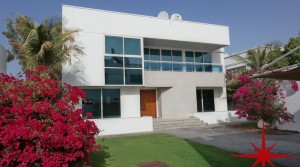 5 Bedrooms Independent Villa with Private Garden