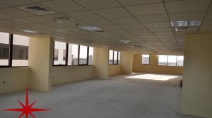SEMI-FITTED OFFICES IN DIP, CLOSE TO THE ENTRANCE